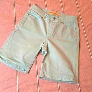 Soft Surroundings Mint Green Women's Bermuda Shorts